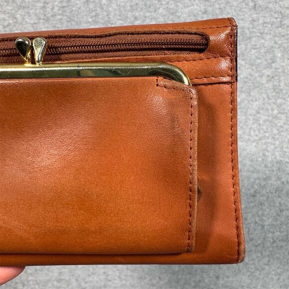 Vintage Rolfs Women's Brown Leather Wallet Floral Embossed Checkbook - Picture 4 of 14